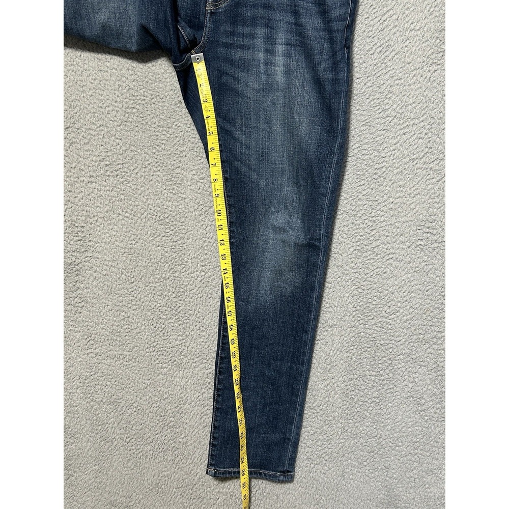 Lucky Brand 110 Slim Jeans Mens 32x29 Blue Medium Wash Excellent Stretch Denim - Picture 6 of 16
